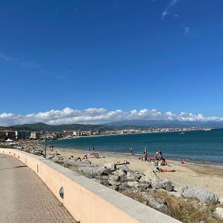 Summer Vado Ligure Buitenkant foto